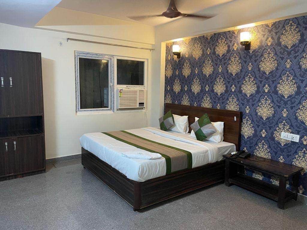 Hotel Dream Taj Family Rooms 200Mtr From Taj Mahal Агра Екстериор снимка
