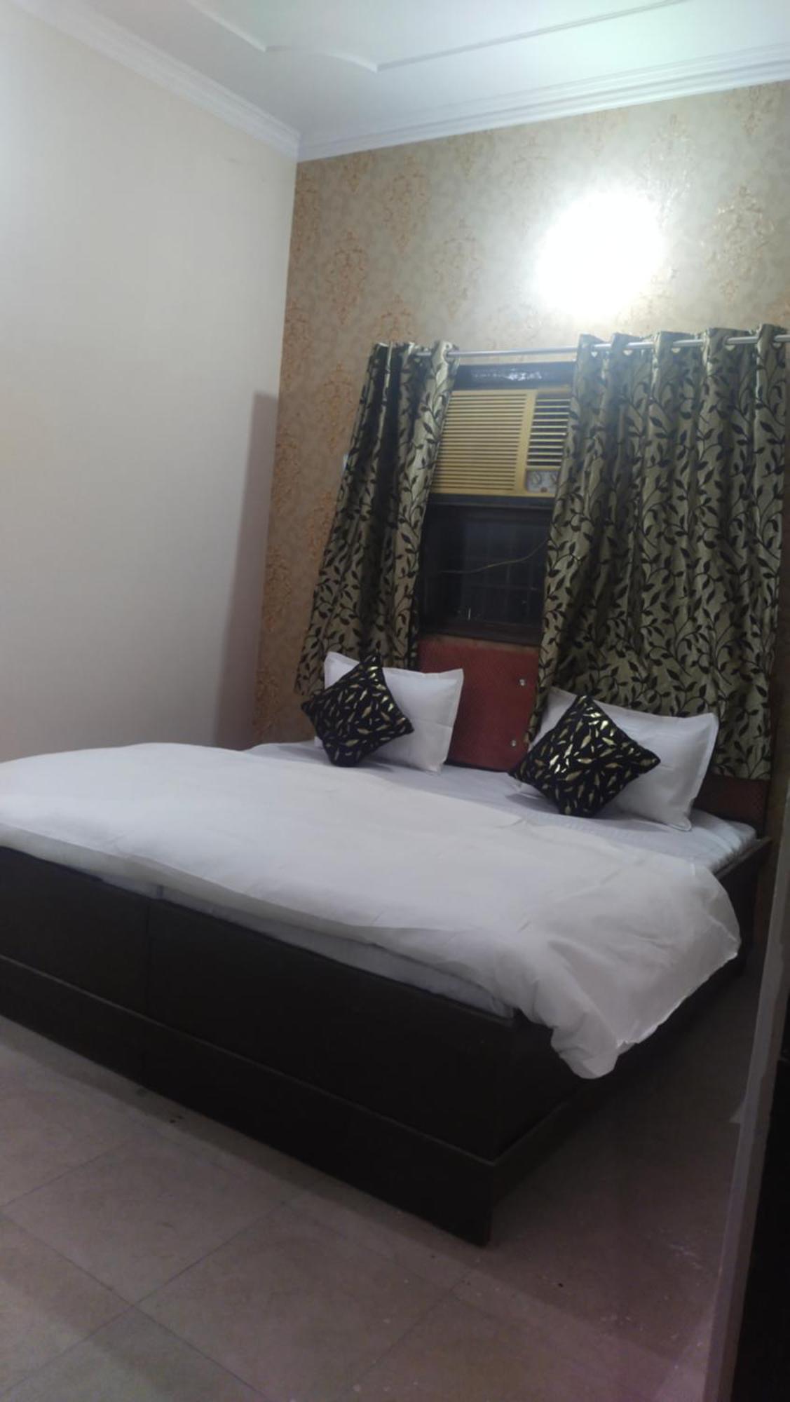 Hotel Dream Taj Family Rooms 200Mtr From Taj Mahal Агра Екстериор снимка